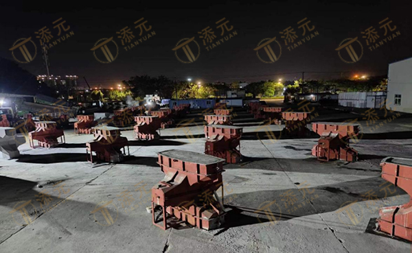 扭王字块预制现场(3).jpg 扭王字块预制现场(3).jpg