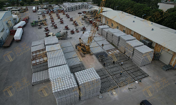 扭王字块预制现场(4).jpg 扭王字块预制现场(4).jpg